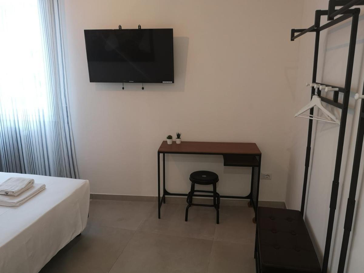 Smart Rooms بستويا المظهر الخارجي الصورة