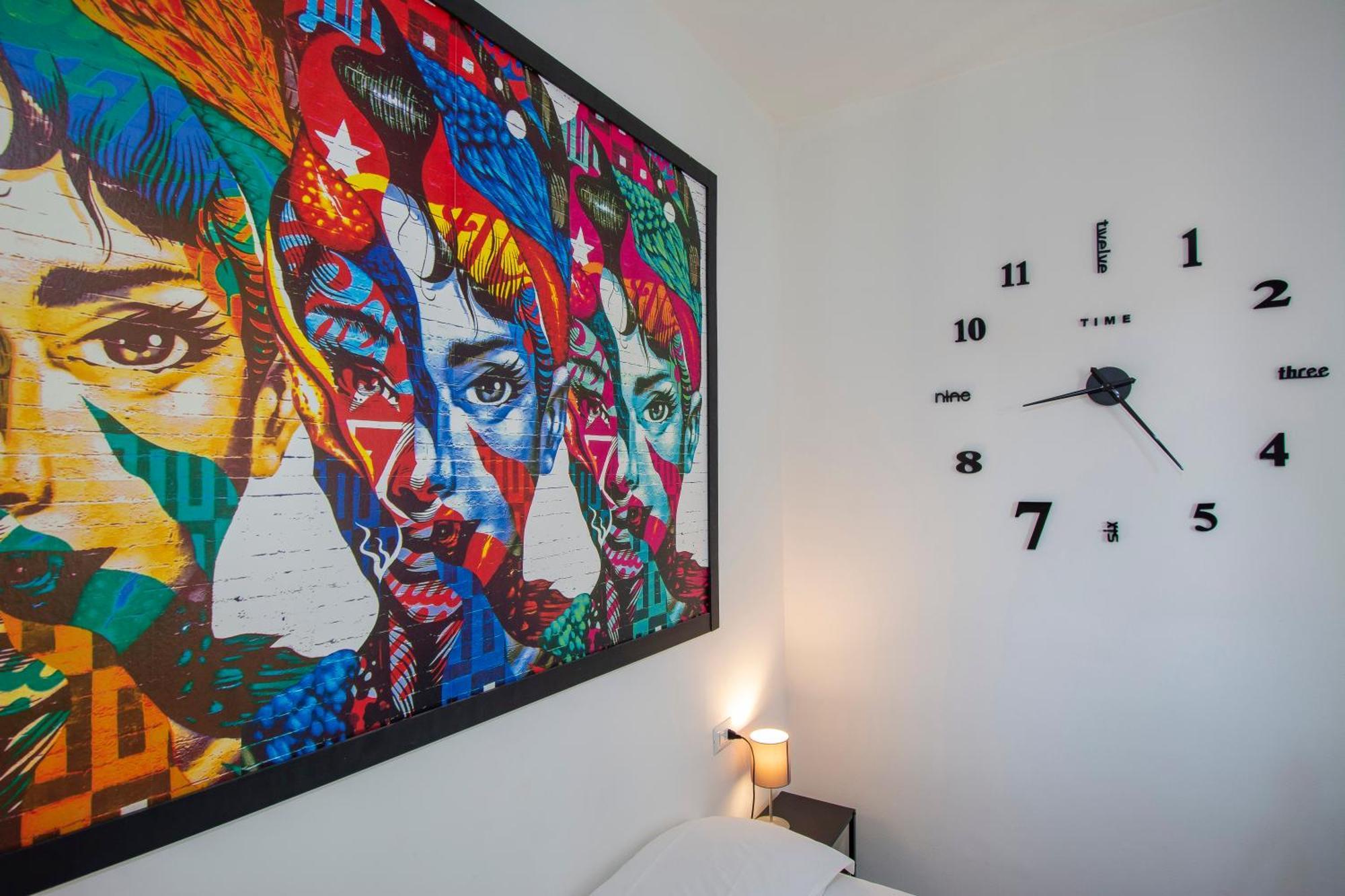 Smart Rooms بستويا المظهر الخارجي الصورة